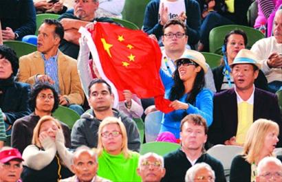 李娜在全球华人中的影响力，是众多国际品牌商最为看重的。 /新华社