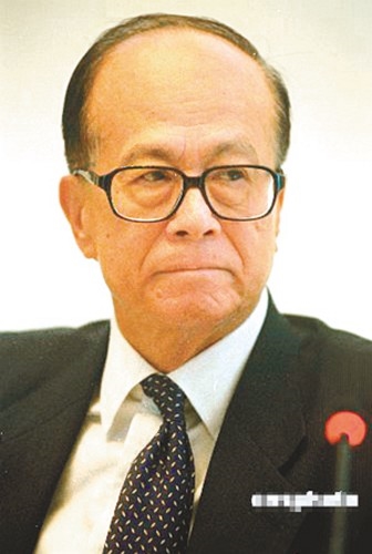 其实不全是这样，另外一个意思就是说这个人是四方口，四方口就是类似一个拉长形了的四字，和一字口等是相反的。或是嘴唇不论哪个年纪都保持唇红的状态，每逢这二种，也是具备了发富成为富翁的条件，也是非常有道理的。