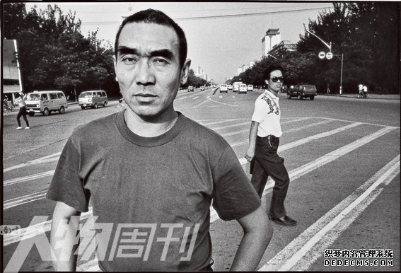 作家张承志,1993年9月于北京(肖全) 作家张承志,1993年9月于北京(肖全)