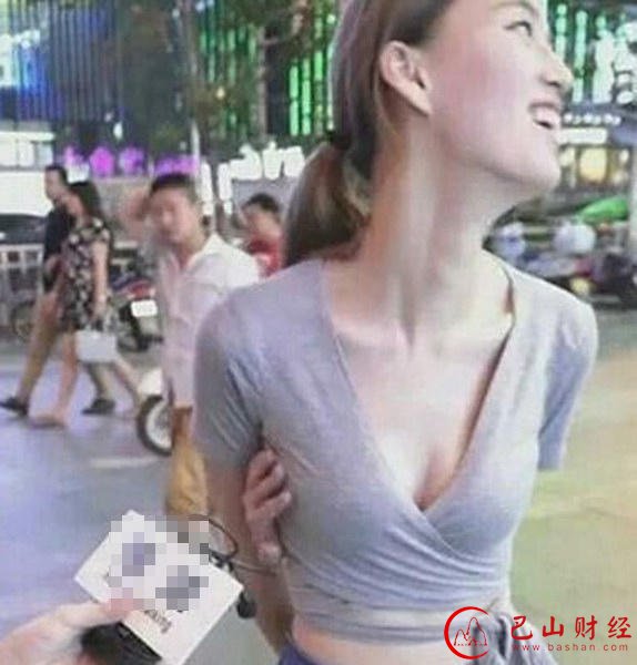 网上,新一轮,反手摸胸,比赛