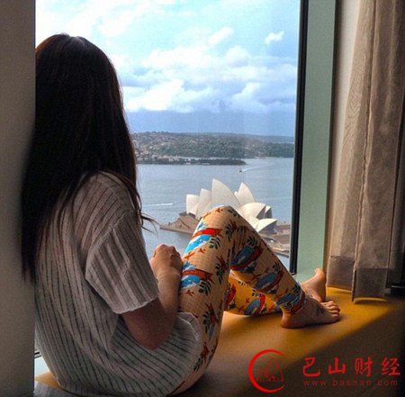 网红,秀,窗台,写真,身材,惹火,私处,若现