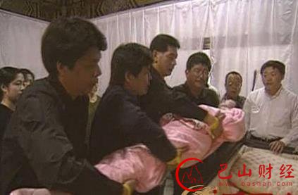 邓丽君,尸检照,曝光,真是死因,
