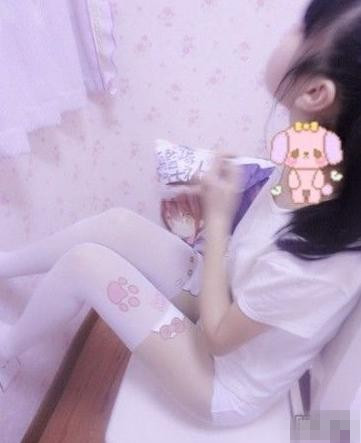 00后,性感照,尺度,咋舌