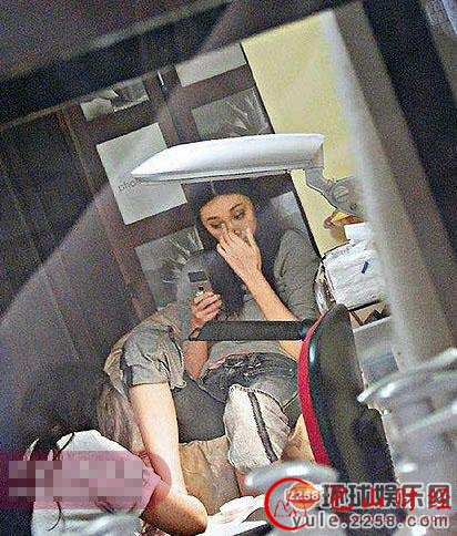 抓拍,女星,意外,脱衣,瞬间
