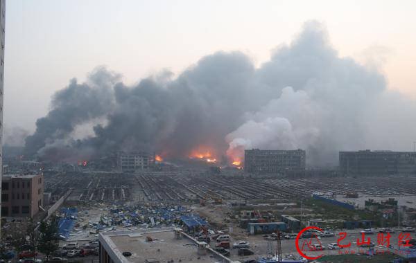 爆炸,消防员,死亡,医院