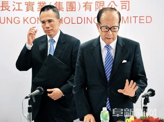 在李嘉诚看来，一个并不完全懂事的孩子就应该学会独立生活的能力。“虽然他们还小，但是我想早期启蒙教育会让他们从小知道父亲创业的艰难，学习父亲顽强拼搏的精神，长大了才能成为栋梁之材。 如果现在放松了对他们的早期教育，他们成了只知道吃喝玩乐的纨绔子弟，再进行教育就迟了。我所做的这一切其实只是想让他们学会独立面对生活和社会的一切。” 